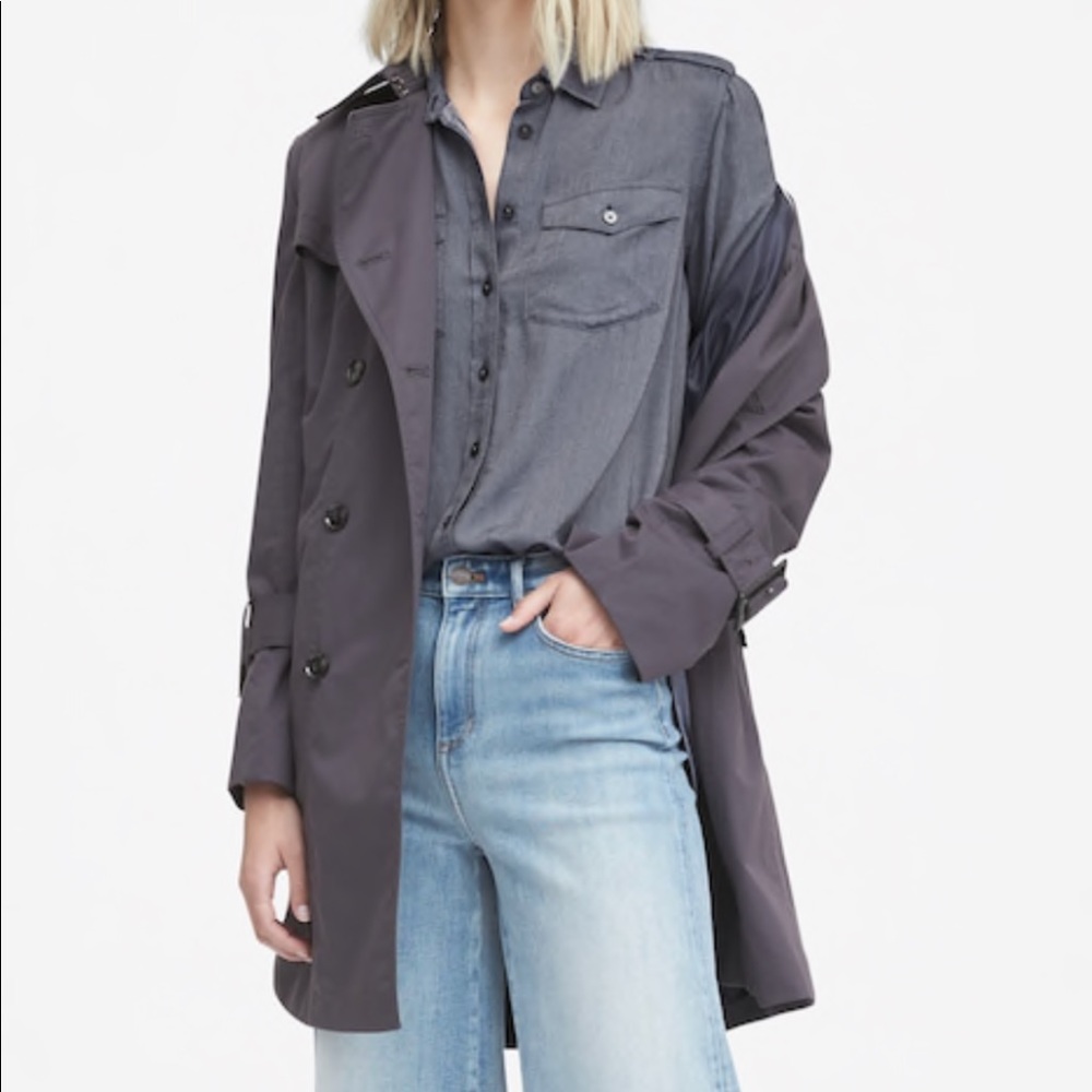 Tunic-Fit Utility Shirt in Chambray